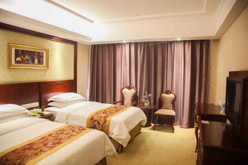 Vienna International Pudong Xiupu Road Hotel 3*